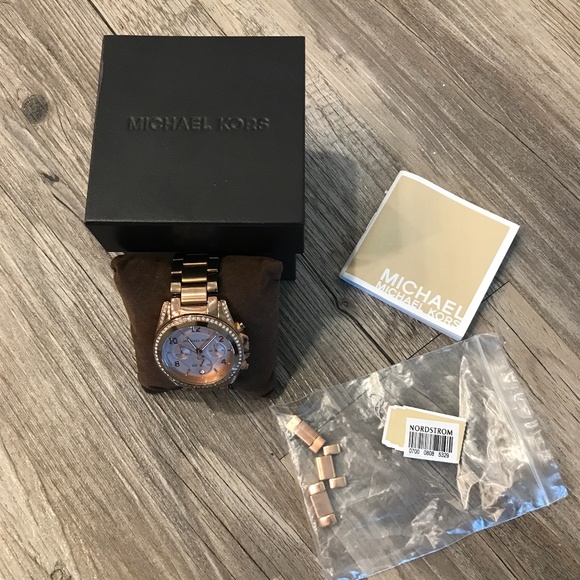 Michael Kors Rose Gold Watch | Embellished Bezel | Big Face - Picture 3 of 13